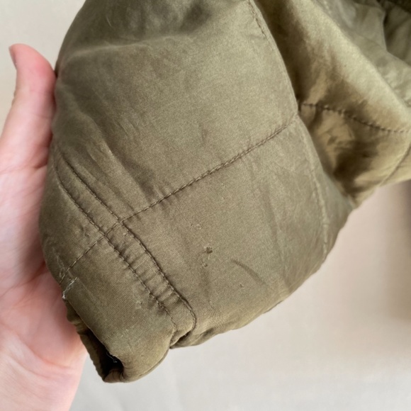 Vintage 90s Bogari Studio Army Green Oversized Silk Boxy Quilted Jacket Size M/L - Picture 8 of 11